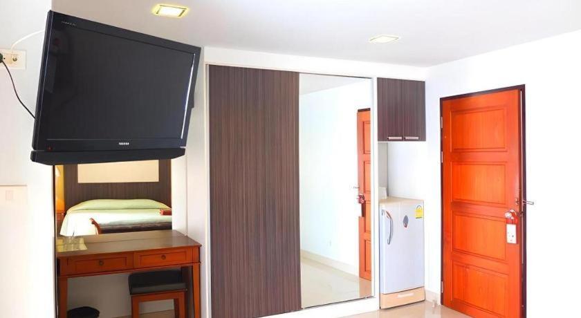 Diamond City Place Hotel Патая Екстериор снимка