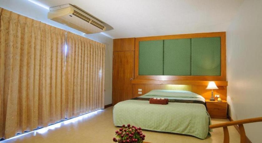 Diamond City Place Hotel Патая Екстериор снимка