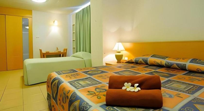 Diamond City Place Hotel Патая Екстериор снимка
