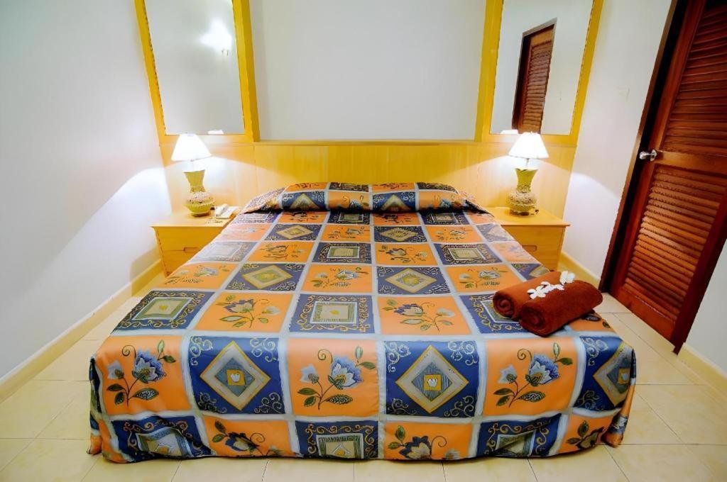 Diamond City Place Hotel Патая Екстериор снимка