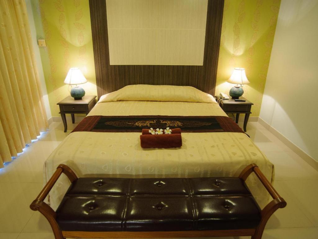 Diamond City Place Hotel Патая Екстериор снимка